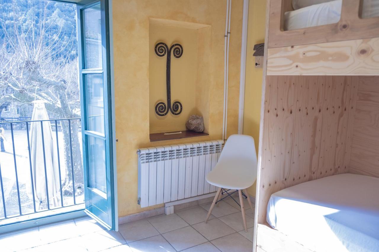 La Rectoria D'Albanya Hostel Buitenkant foto