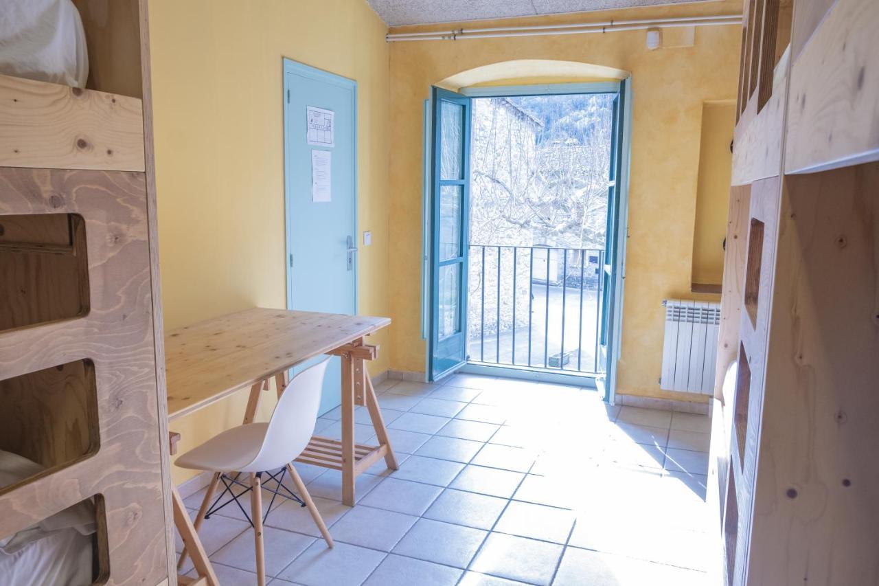 La Rectoria D'Albanya Hostel Buitenkant foto